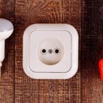 découvrez notre guide complet sur le remplacement des essuie-glaces. apprenez comment choisir les bons modèles, effectuer le changement et garantir une visibilité optimale sur la route. ne laissez pas des essuie-glaces usés compromettre votre sécurité !
