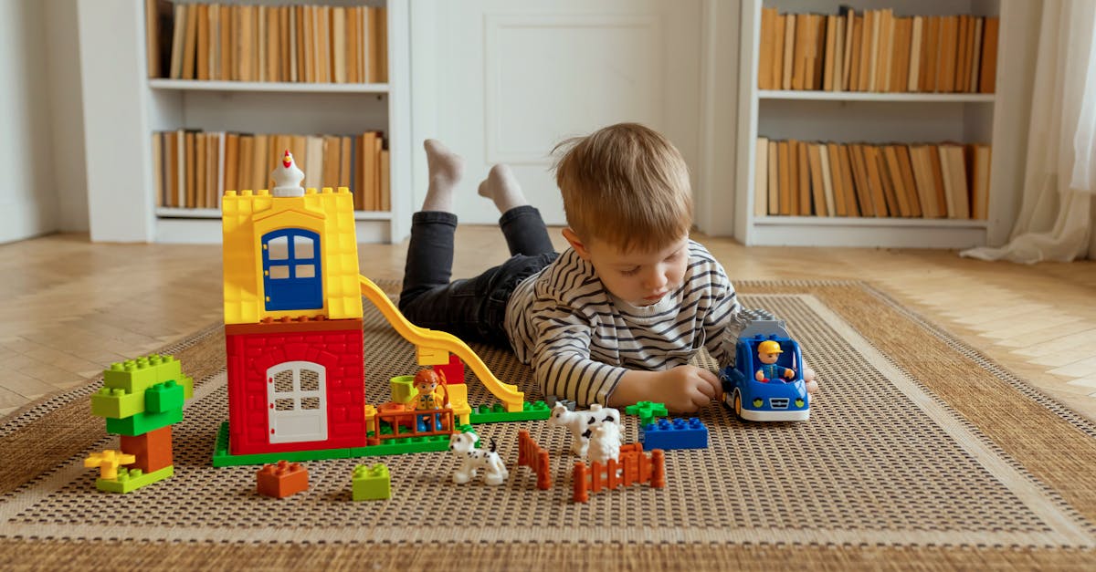 découvrez l'univers déjanté de lego mario kart, où vous pouvez construire vos propres circuits, piloter vos personnages préférés et revivre les courses emblématiques de l'univers nintendo. amusez-vous en famille ou entre amis avec ces ensembles créatifs qui allient construction et stratégie de jeu !