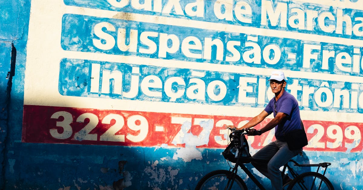 découvrez notre sélection de vélos pour tous les goûts et besoins : des modèles de ville pratiques aux vélos de route performants. explorez la liberté du cyclisme avec des équipements de qualité adaptés à chaque aventure.