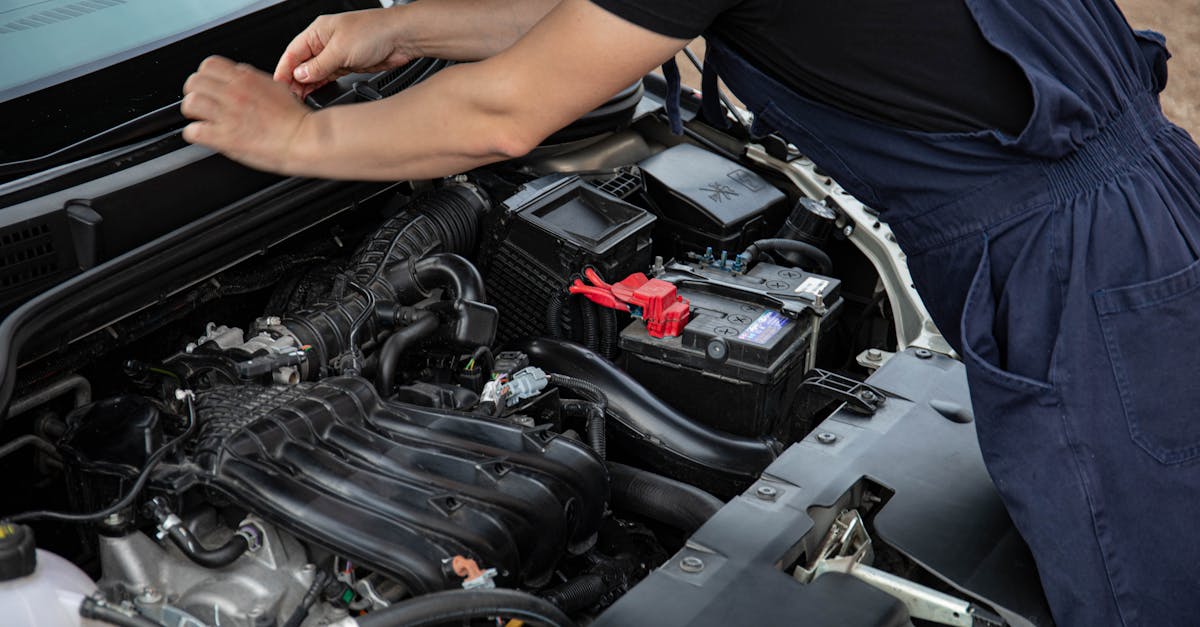 découvrez nos conseils essentiels pour l'entretien de votre batterie de voiture. apprenez à prolonger sa durée de vie, à prévenir les pannes et à garantir un démarrage fiable, tout en économisant sur les réparations. suivez nos astuces pratiques pour une batterie toujours en pleine forme.